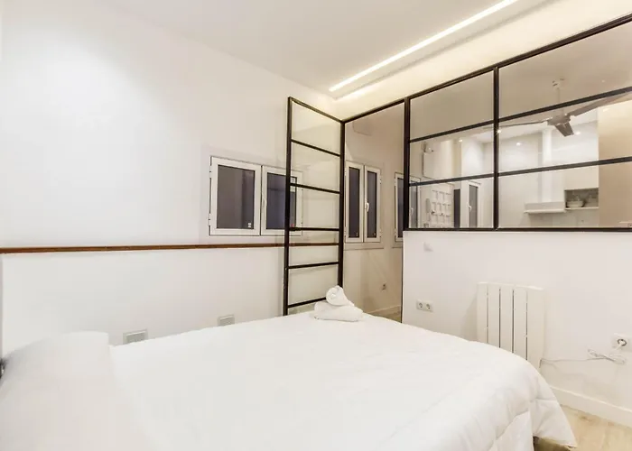 Acogedor Apartamento En Anton Martin